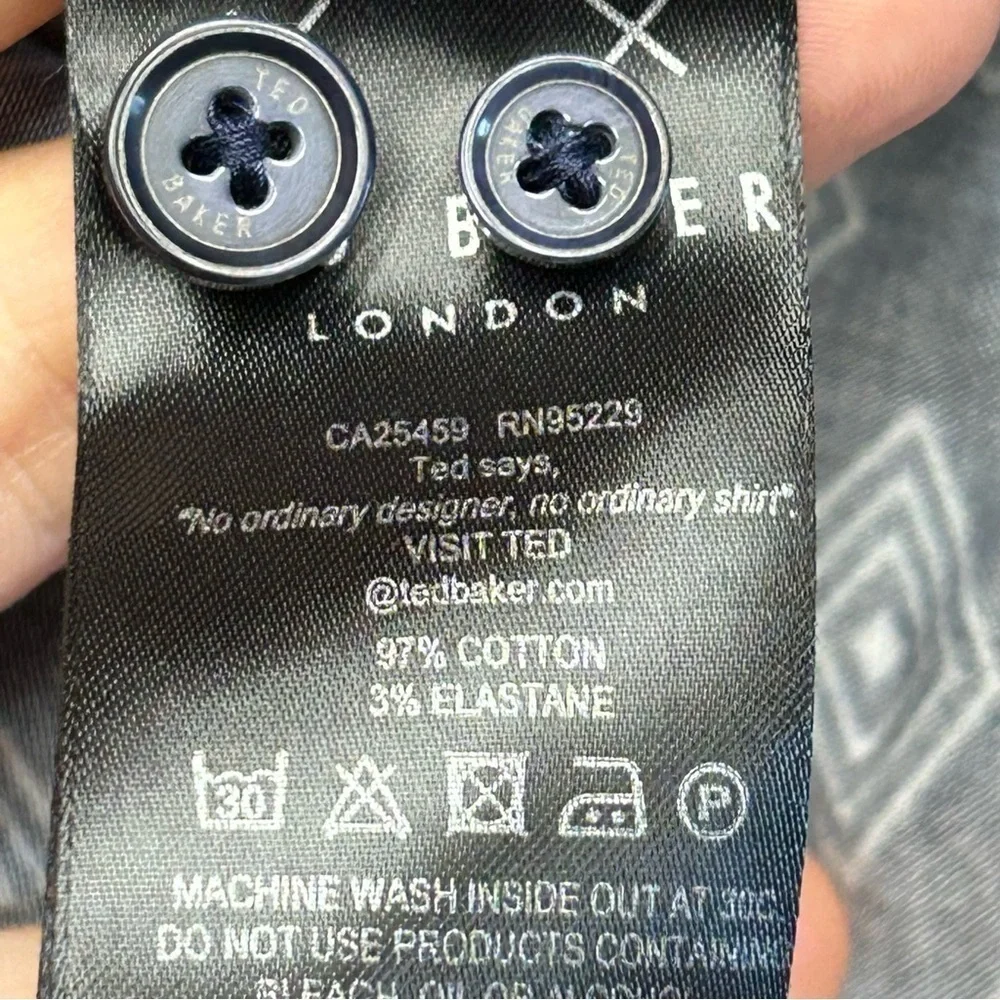 Ted‎ baker London button down short sleeve shirt